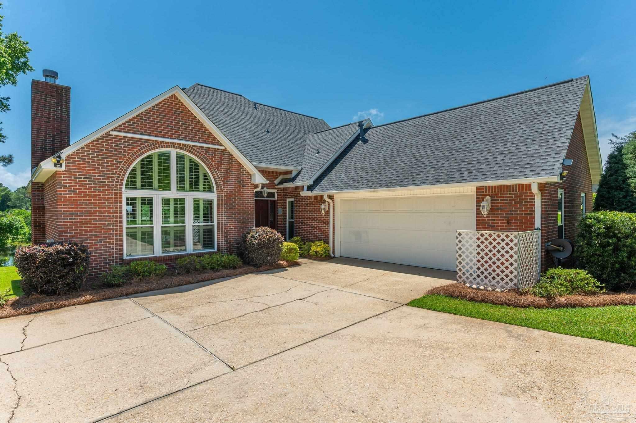 Property Photo:  241 Antiqua Way  FL 32578 