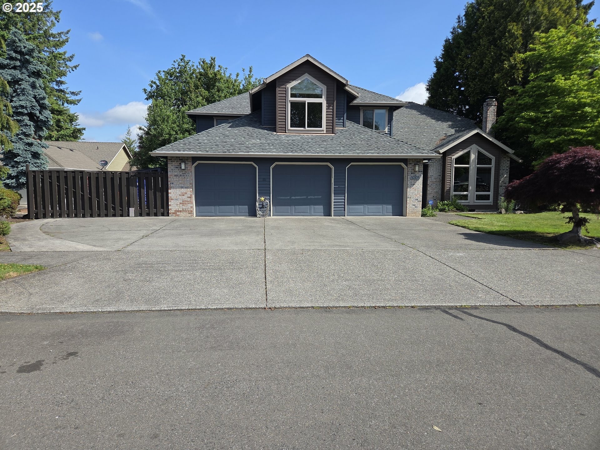 16805 NE Hancock Ct  Portland OR 97230 photo