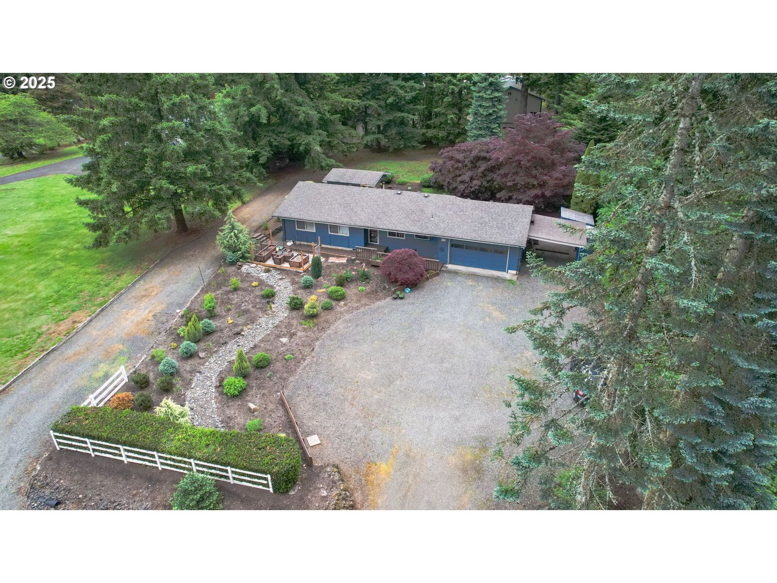 Property Photo: 14996 S Burkstrom Rd OR 97045