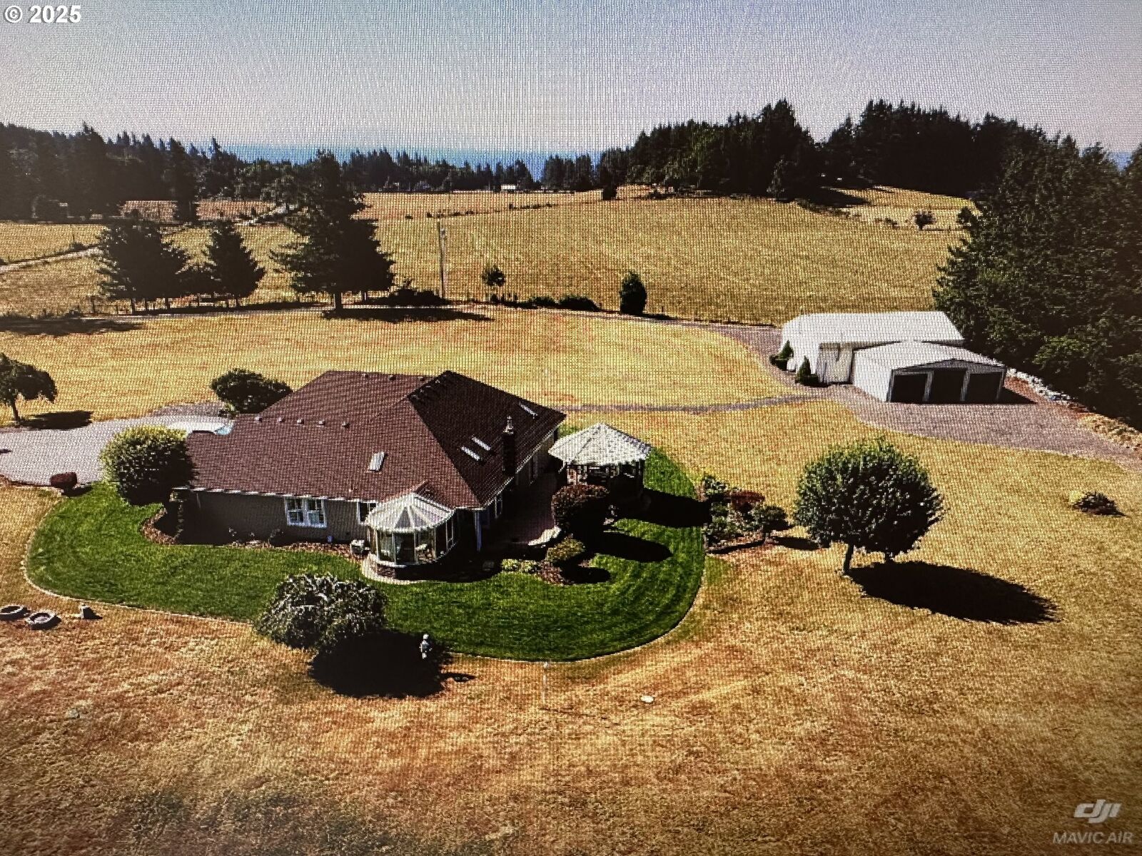 Property Photo:  1006 SE 380th Ct  WA 98671 