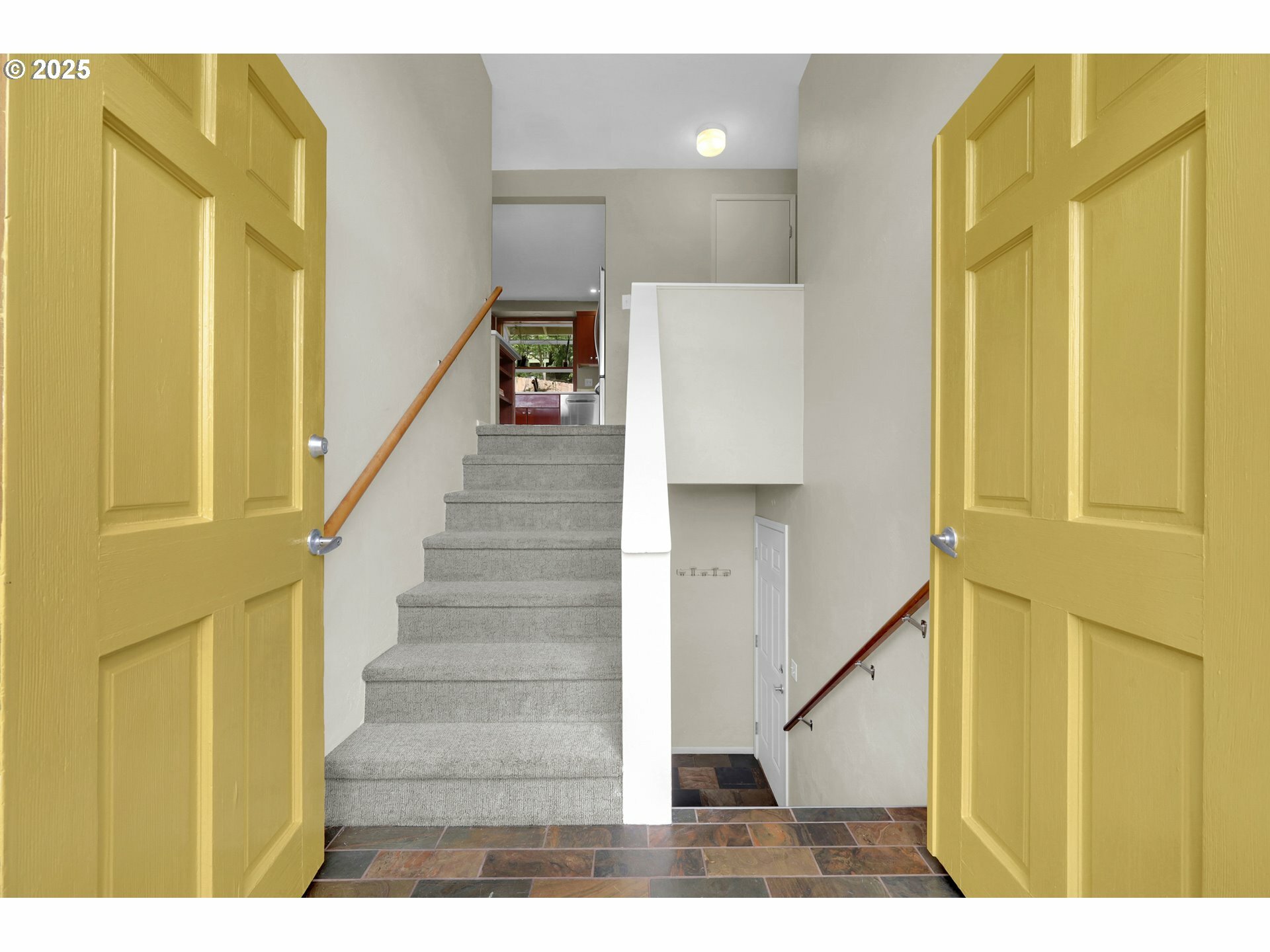 Property Photo: 3765 Potter St OR 97405
