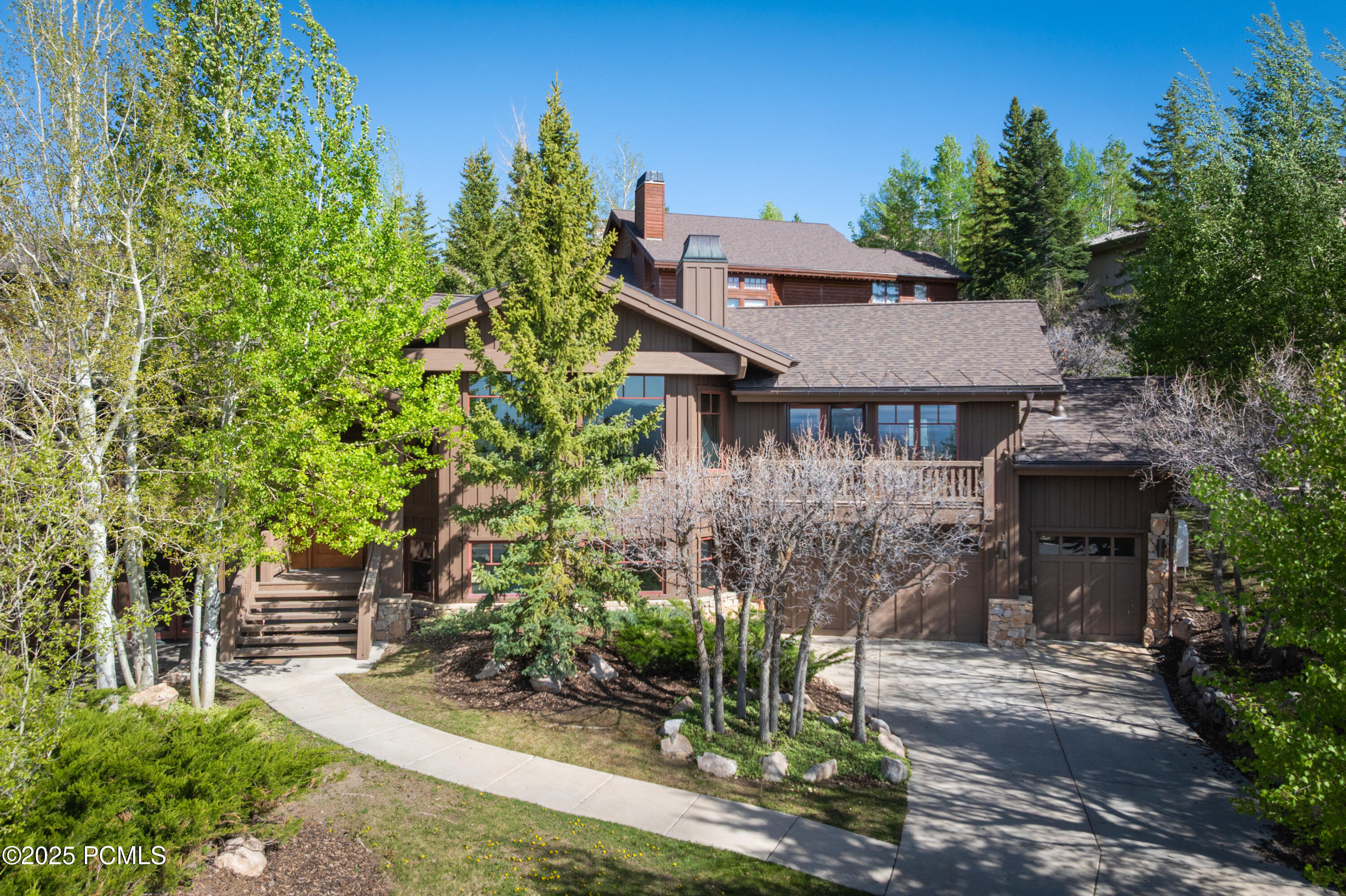 Property Photo: 3652 Sun Ridge Drive UT 84060