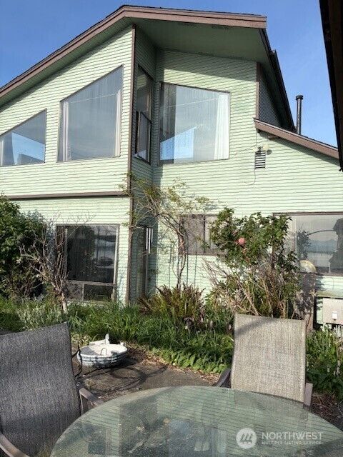 Property Photo: