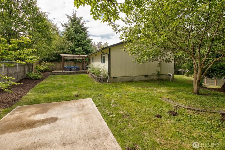 Property Photo:  770  Duck Lake Drive SE  WA 98569 