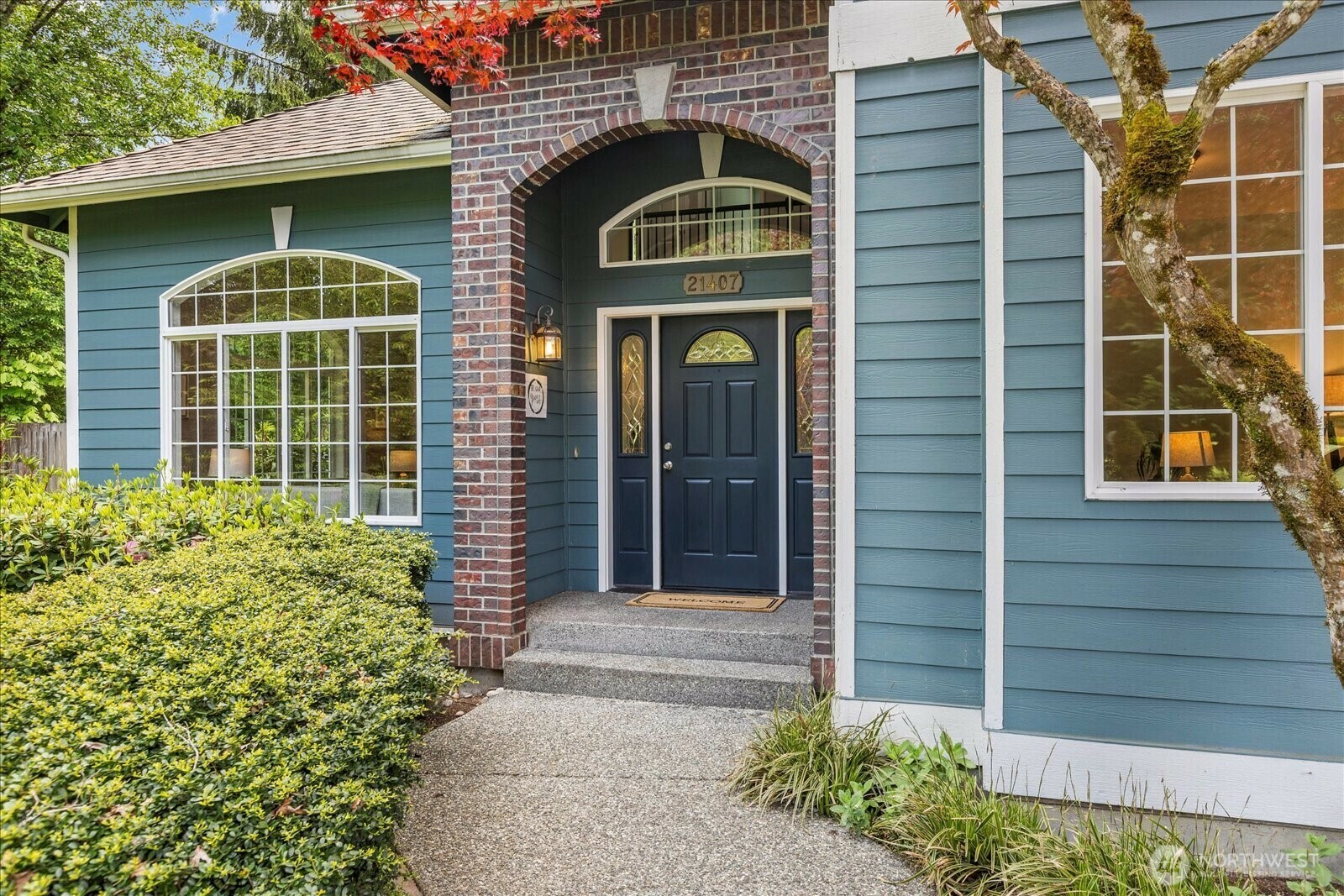 Property Photo: 21407 NE 186th Street WA 98077