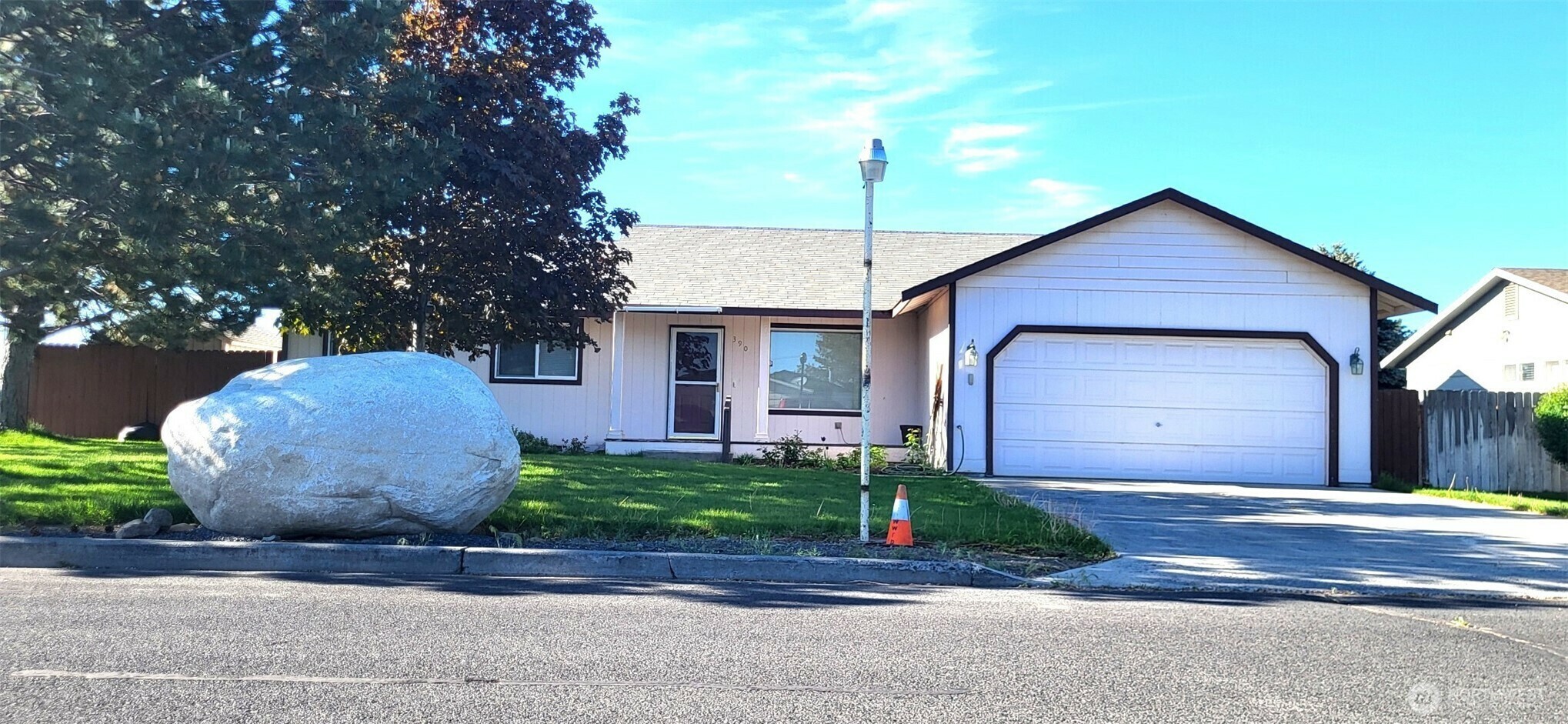 390  4th Avenue SE  Ephrata WA 98823 photo