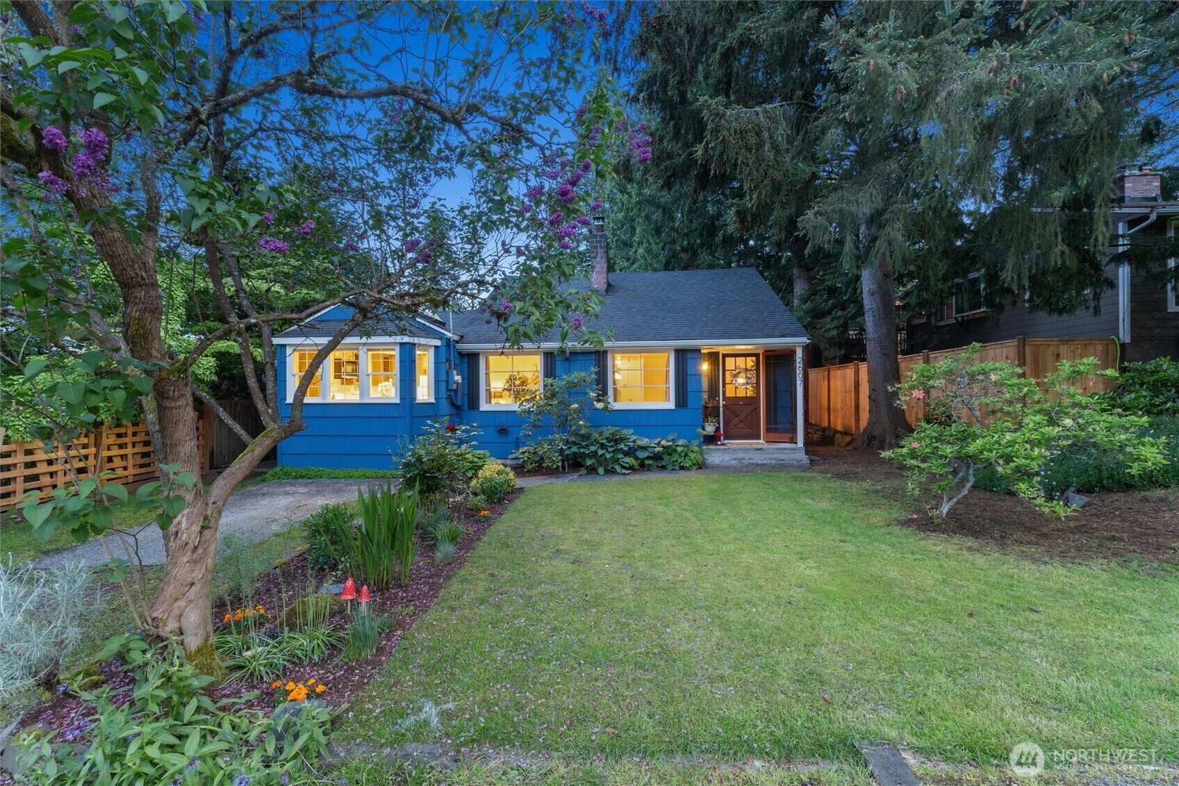 Property Photo:  2607 NE 137th Street  WA 98125 
