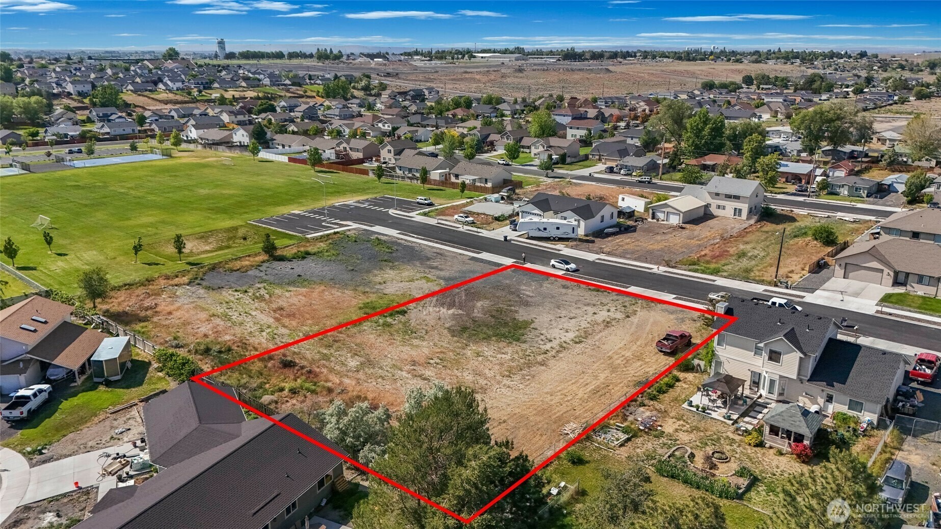 Property Photo: 1035 W Vriginia WA 98837
