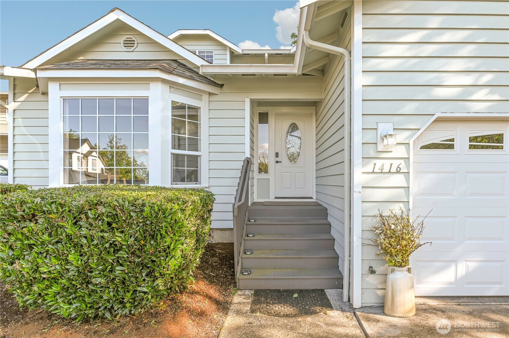 Property Photo: 1416 116th Drive SE WA 98258