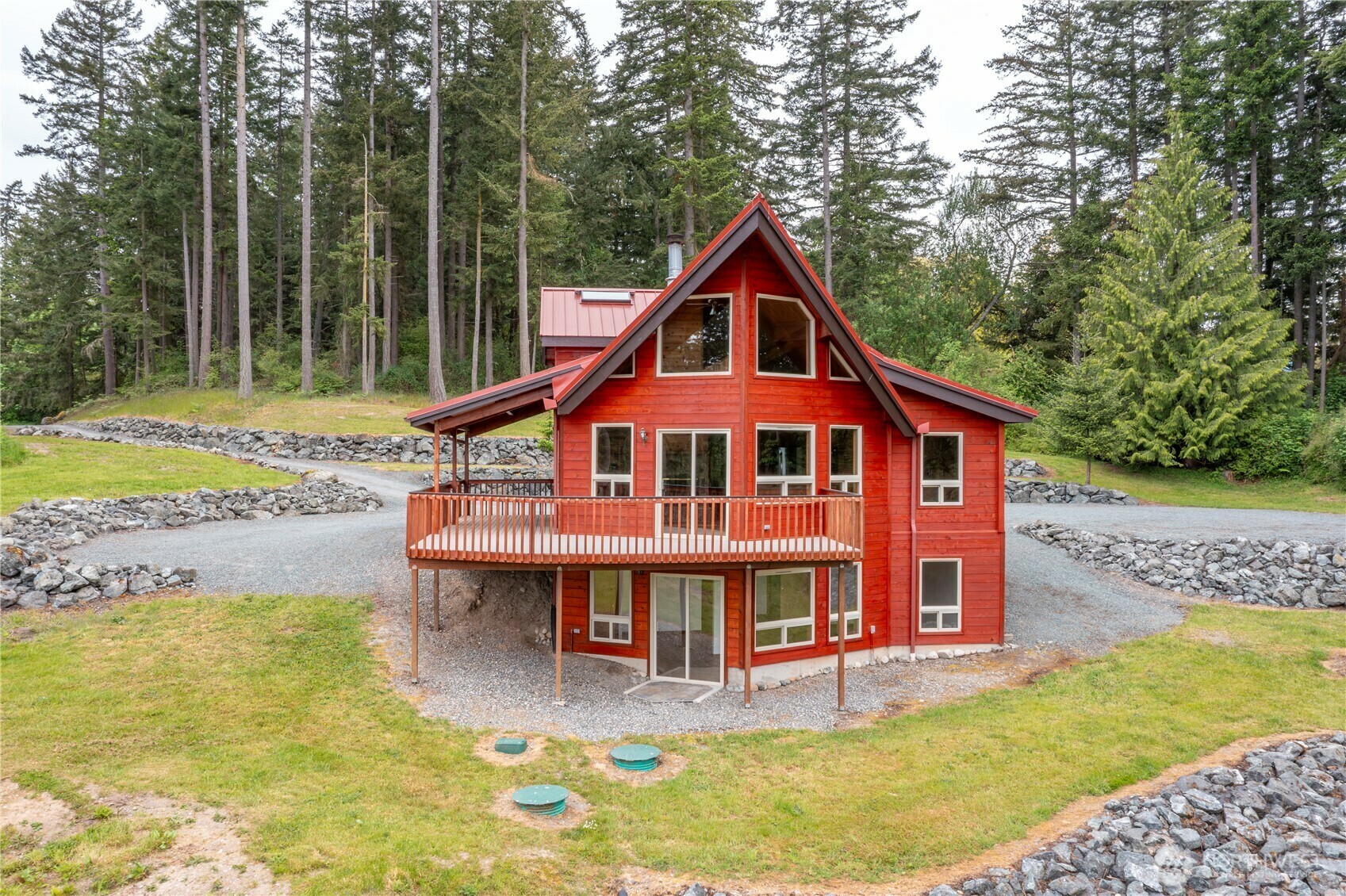 Property Photo:  3036  Angela Lane  WA 98277 