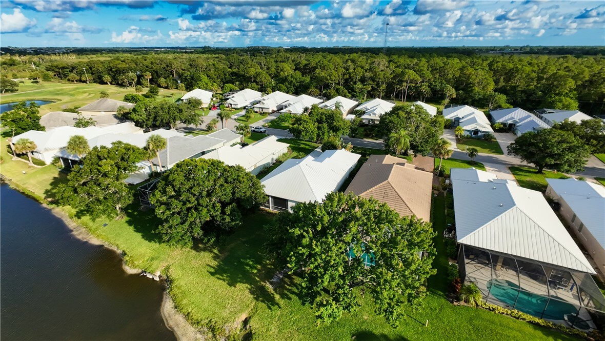 Property Photo:  9412 Poinciana Court  FL 34951 
