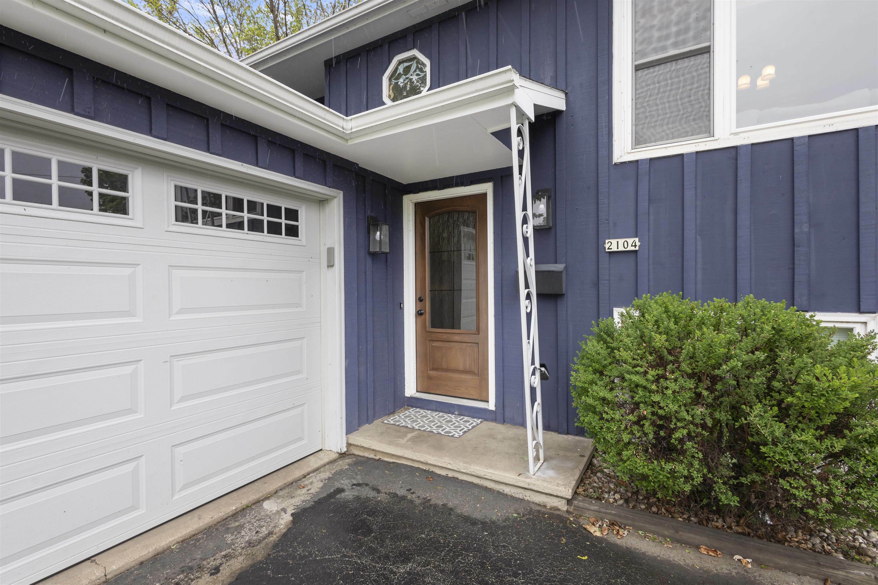 Property Photo:  2104 Hazel Street  WI 54901-2449 