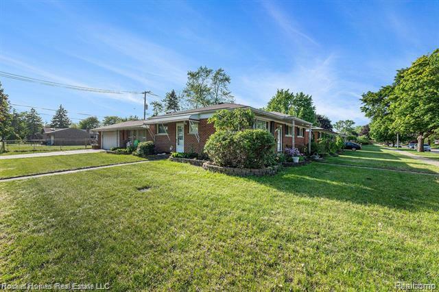 Property Photo: 28015 Loretta Avenue MI 48092