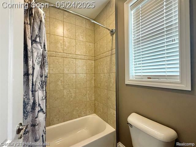 8814 Prestwick Lane  Washington Twp MI 48095 photo