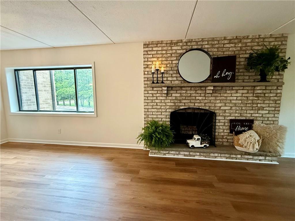 Property Photo: 650 East Greenwich Avenue 6-201 RI 02893