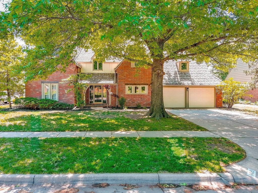 Property Photo: 8425 E Huntington St KS 67206