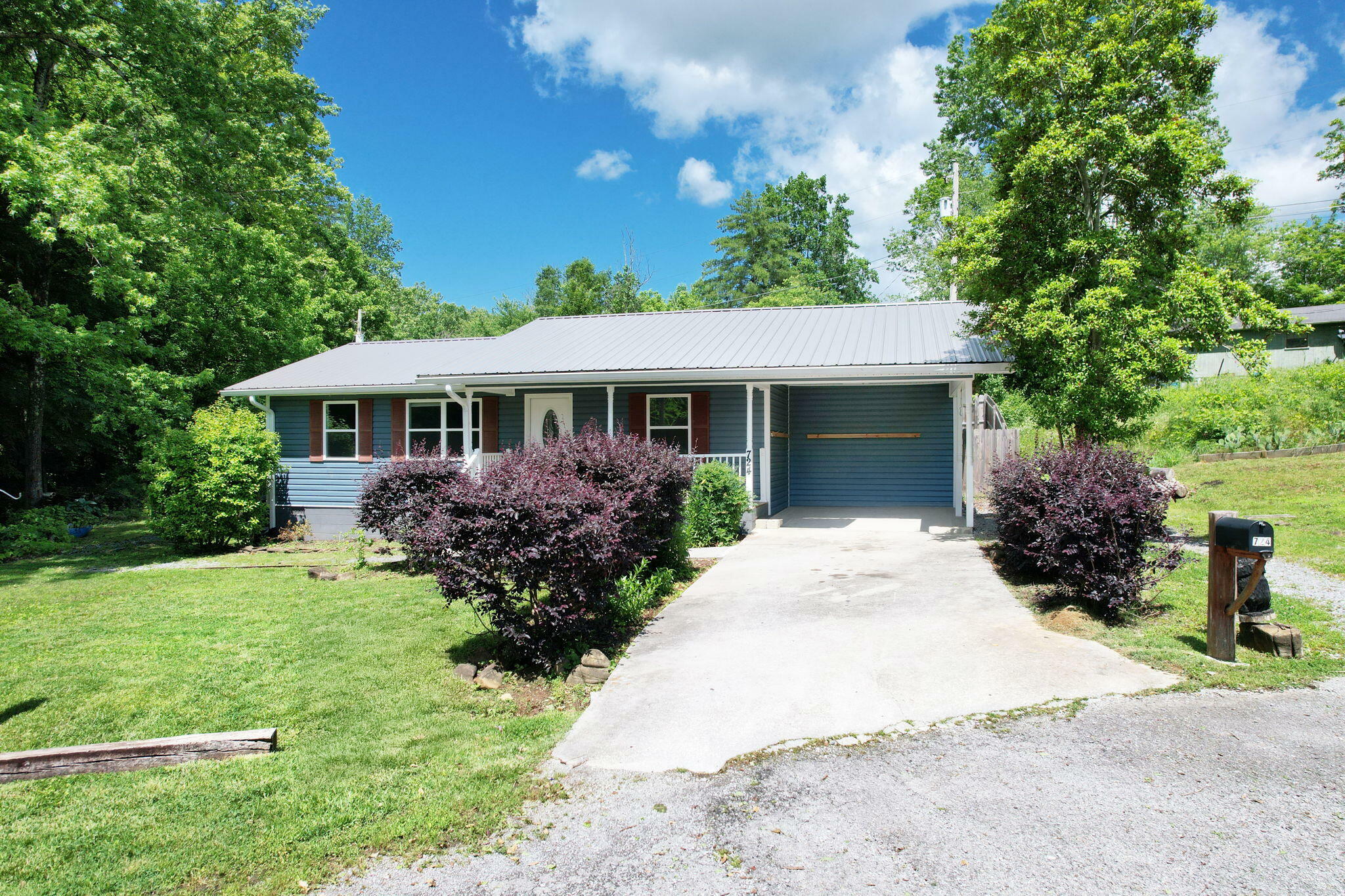 Property Photo: 724 Sequoya Lane TN 37331