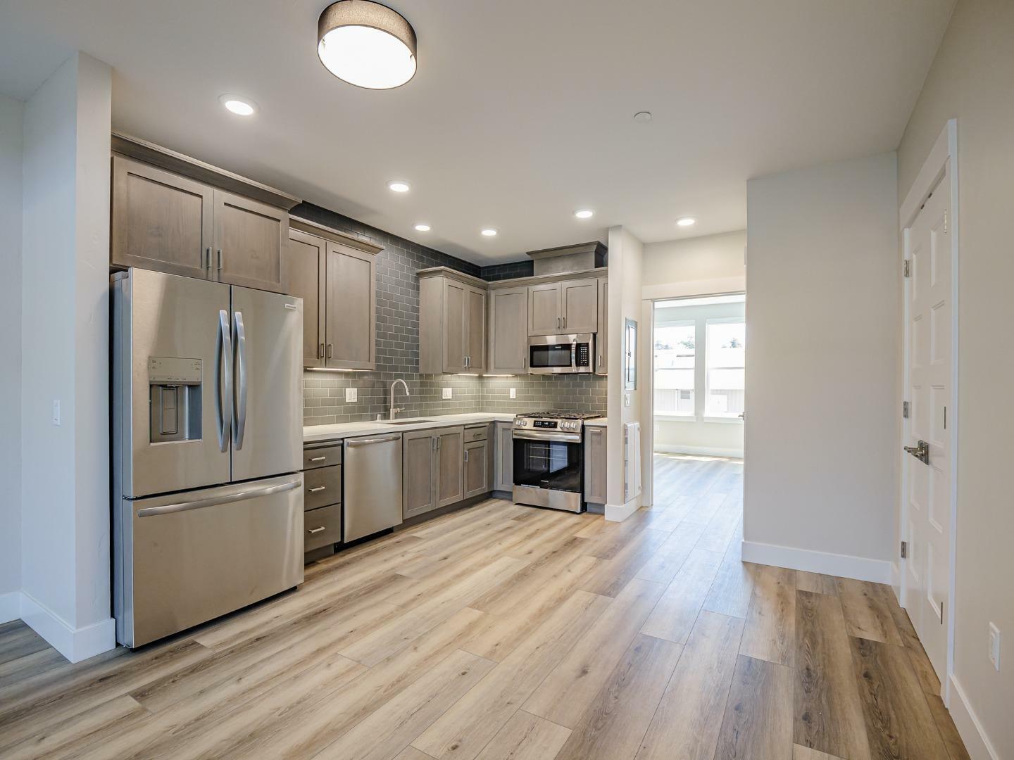Property Photo: 136 Aptos Village Way 3 CA 95003