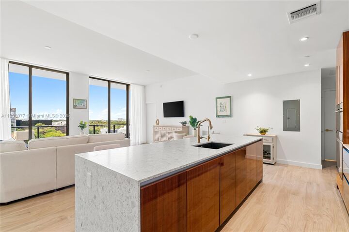 Property Photo:  2678 Tigertail Ave 713  FL 33133 