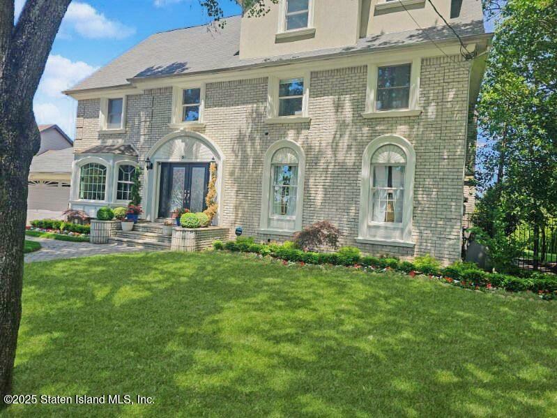 Property Photo: 5 Haywood Street NY 10307
