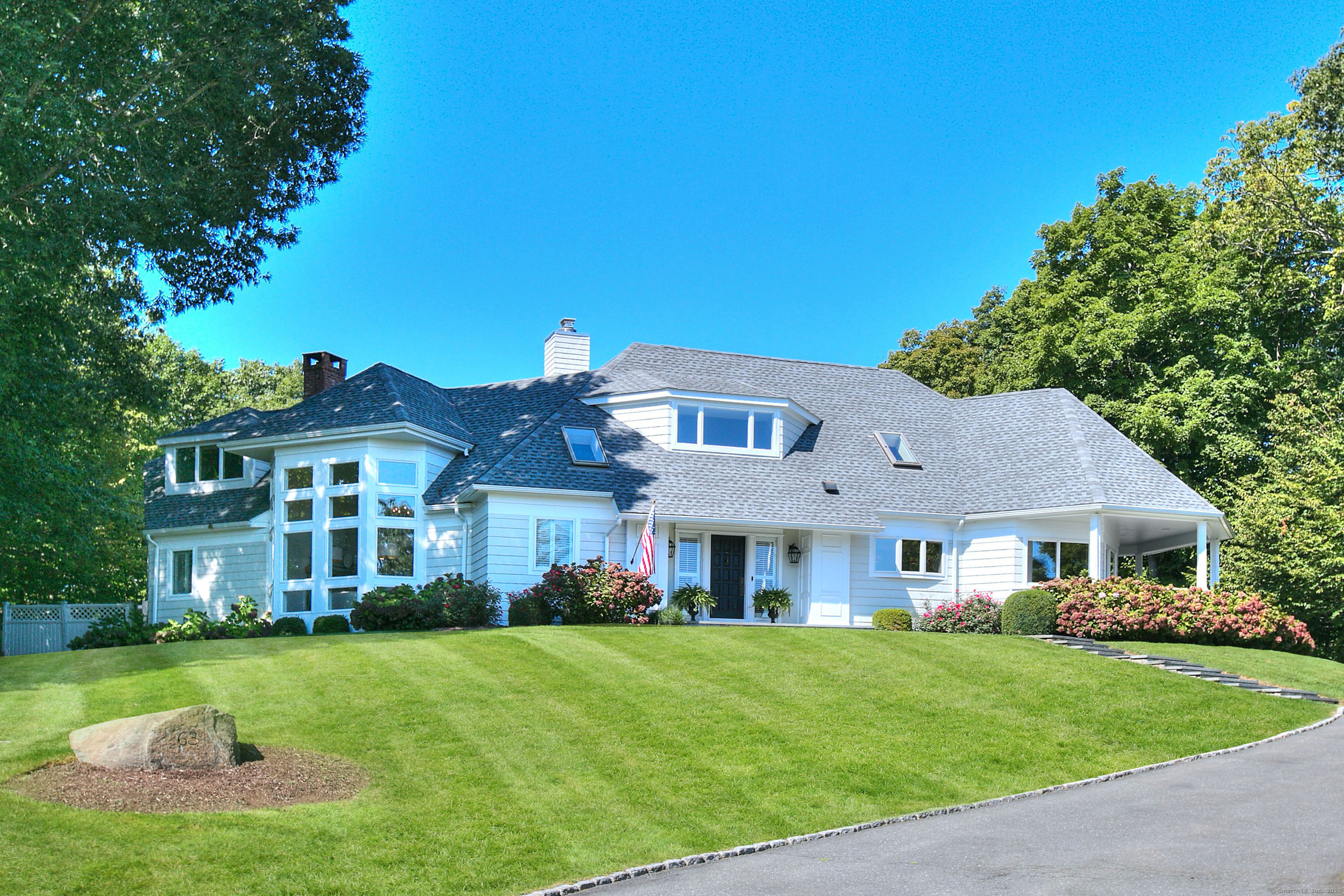 Property Photo: 63 Balfour Drive CT 06117