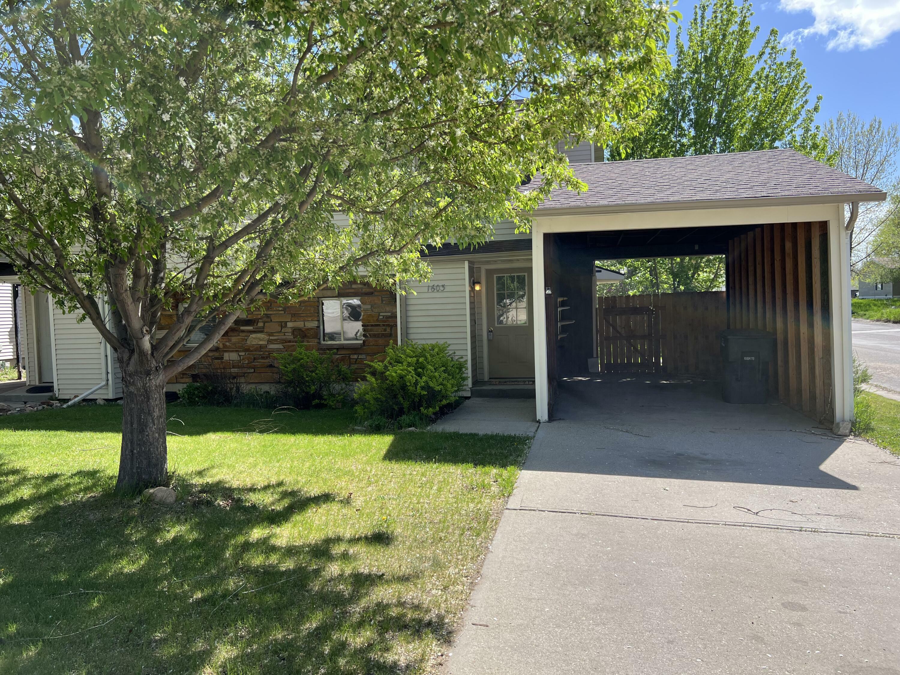 Property Photo: 1603 Taylor Avenue WY 82801