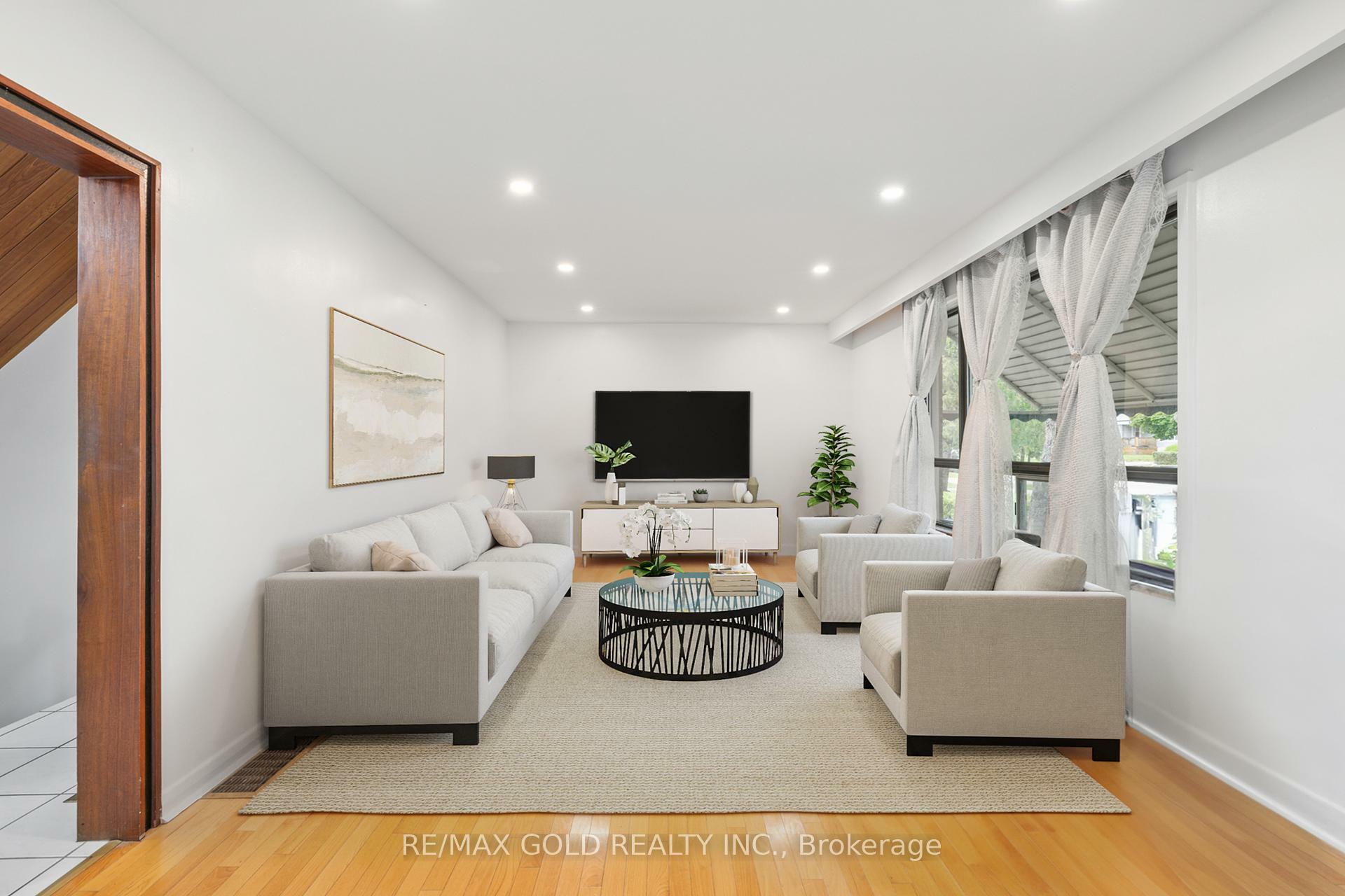 Property Photo: 20 Hatfield Crescent ON M9W 3R8