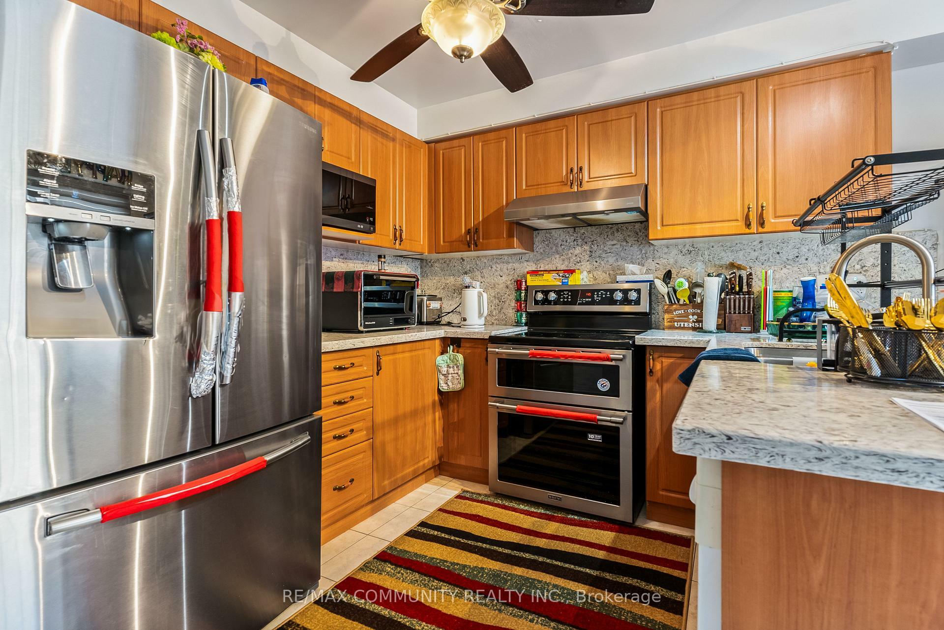Property Photo: 2662 Bur Oak Avenue ON L6B 1J1