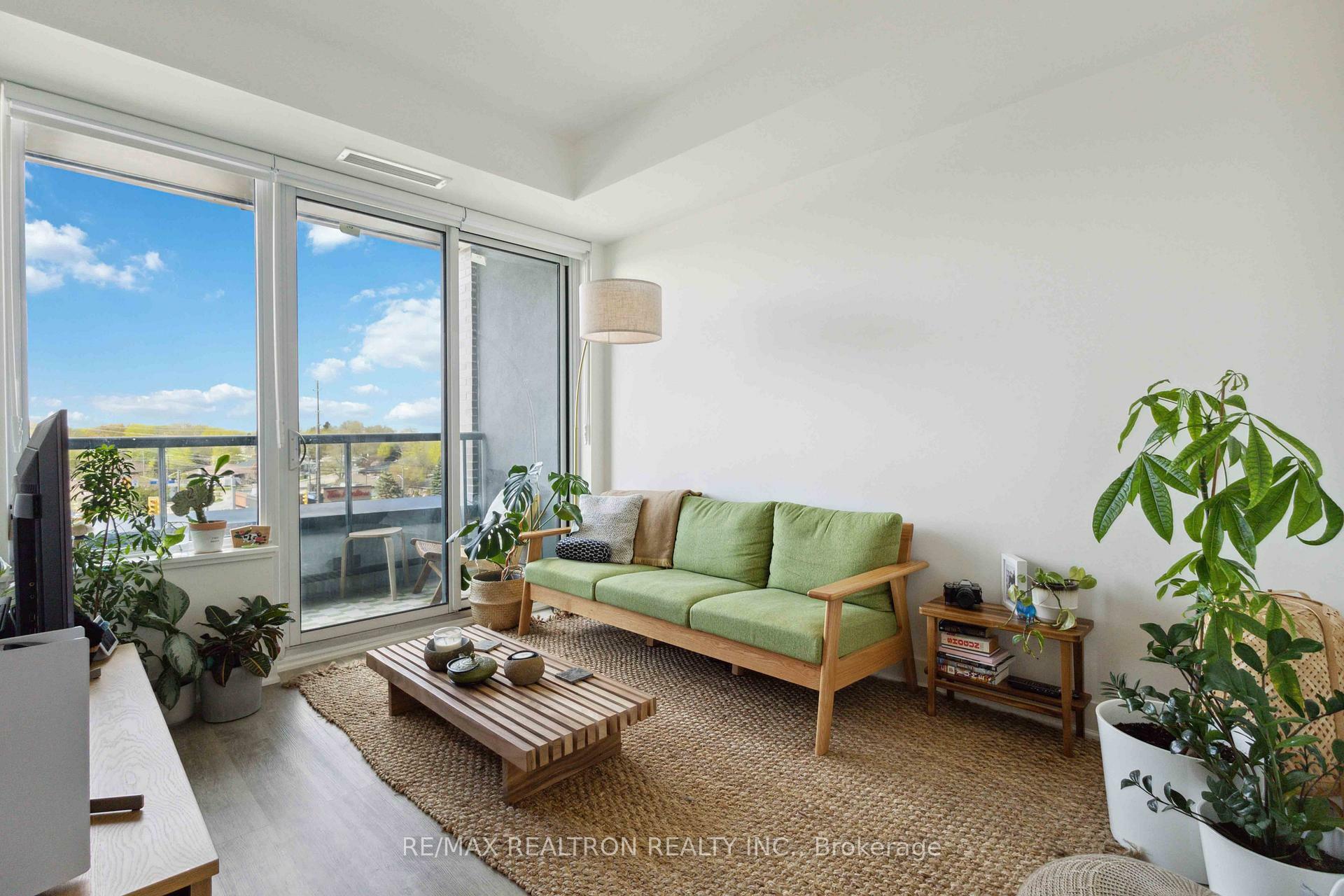 Property Photo:  185 Deerfield Road 315  ON L3Y 0G7 