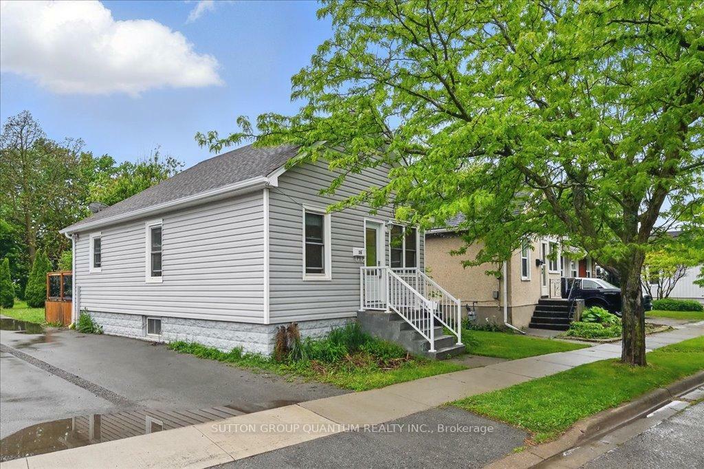 Property Photo: 26 Hamilton Street ON L2S 1K4
