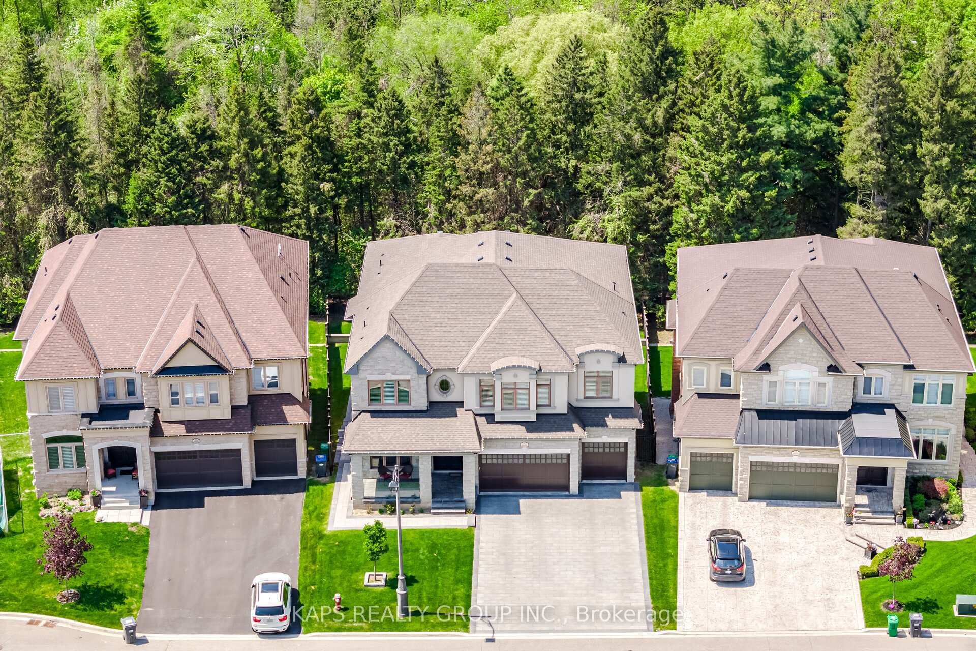Property Photo: 6634 Rothschild Trail ON L5W 0A6