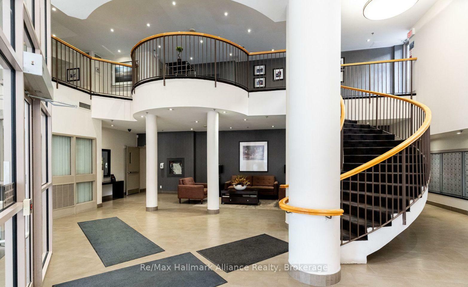 Property Photo: 1369 Bloor Street W 910 ON M6P 4J4