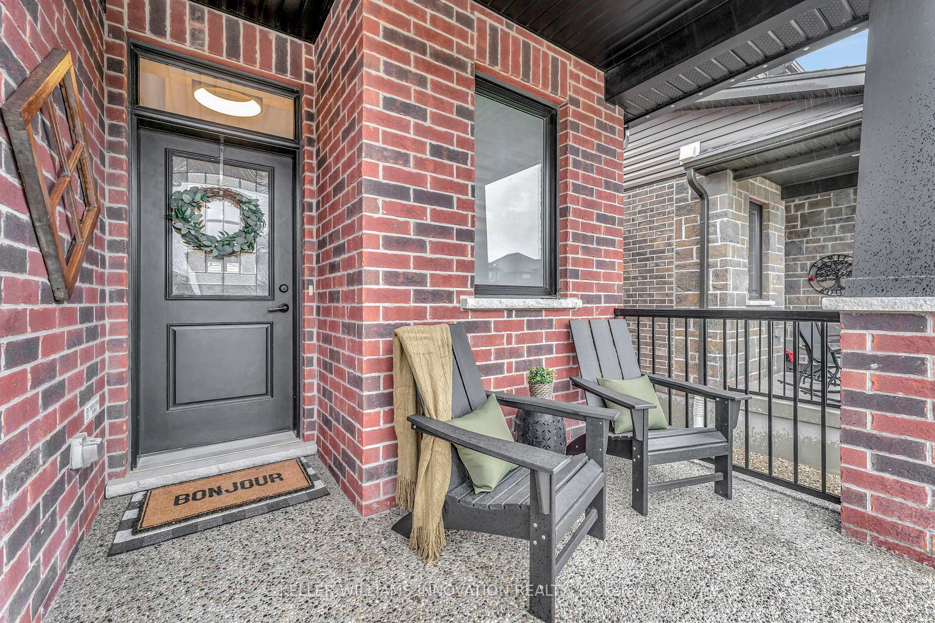 Property Photo: 27 Queensgate Crescent ON N0B 1M0