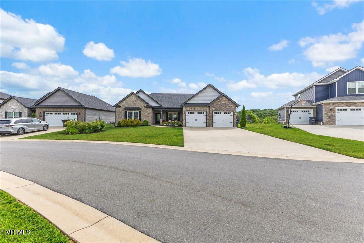 Property Photo:  3321 Cottage Green Court  TN 37664 
