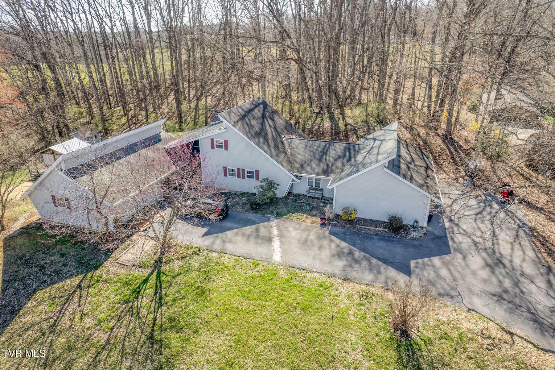 Property Photo:  16 Chaucer Court  TN 37615 