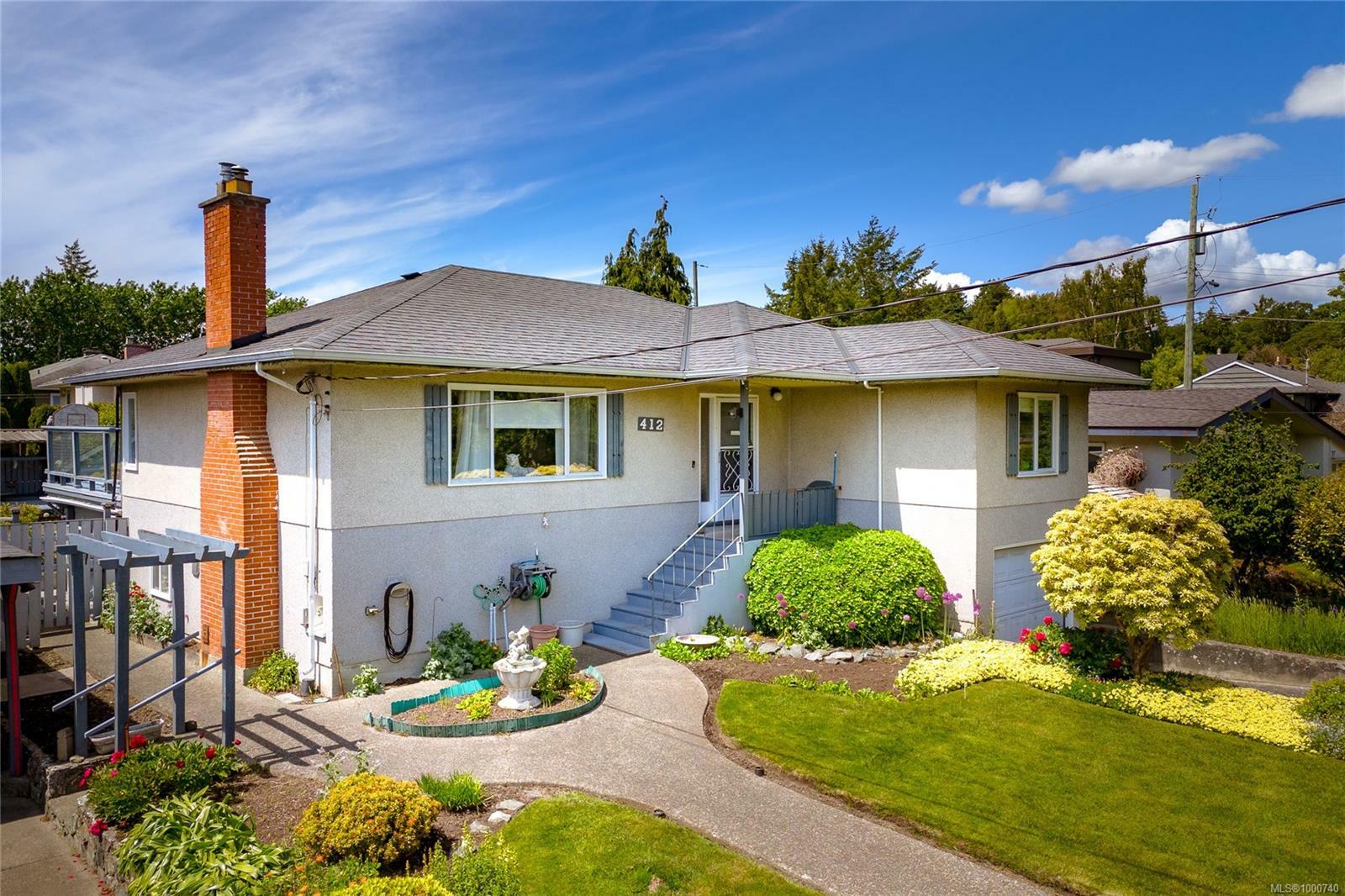 Property Photo: 412 St. Charles St BC V8S 3N5