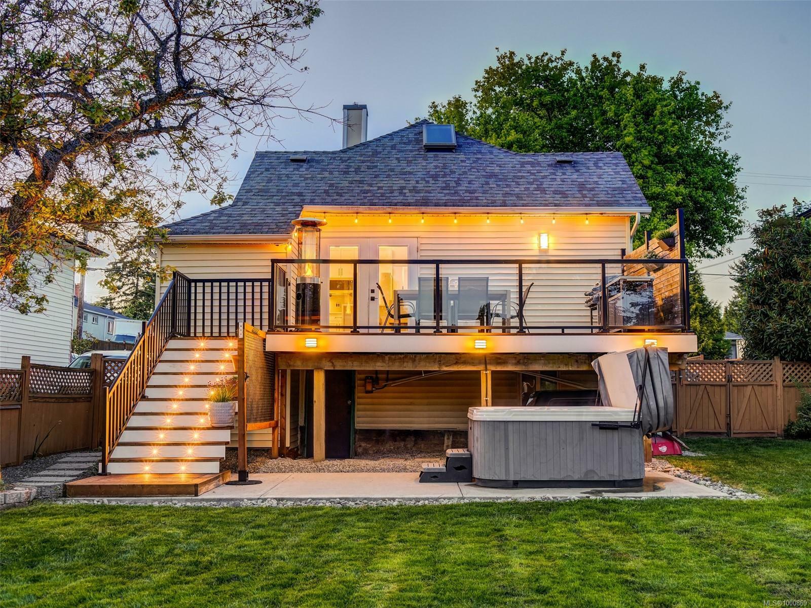 Property Photo: 249 Regina Ave BC V8Z 1J6
