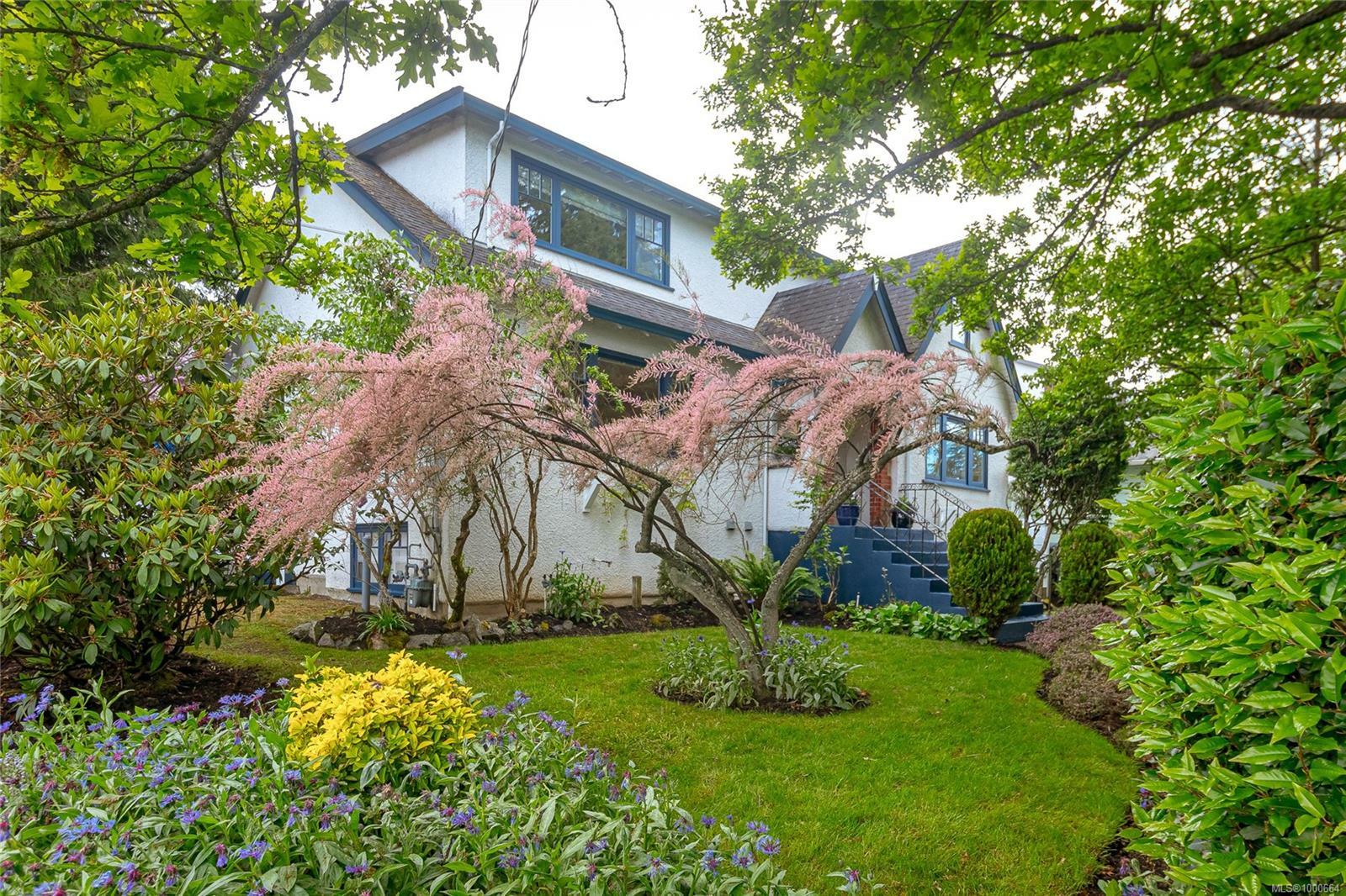 Property Photo: 2991 Quappelle St BC V9A 1V3