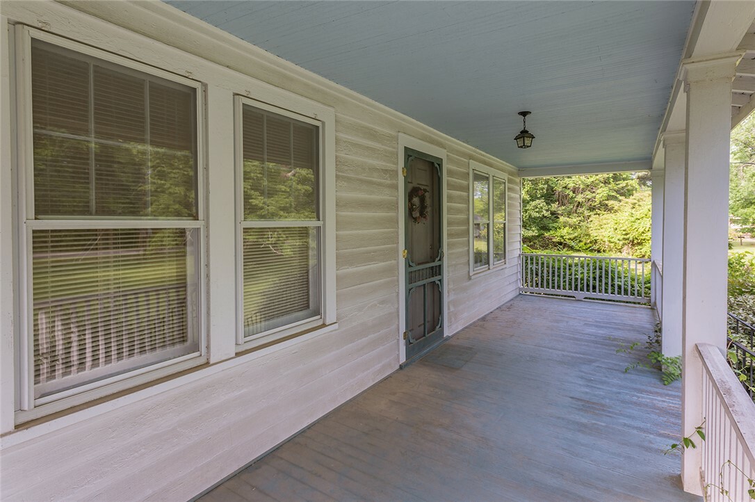 Property Photo: 412 Waller Mill Road A VA 23185