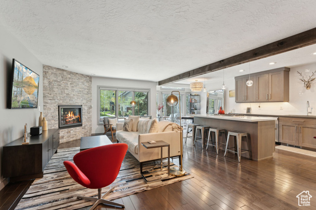 Property Photo: 2464 Deer Lake Dr UT 84060
