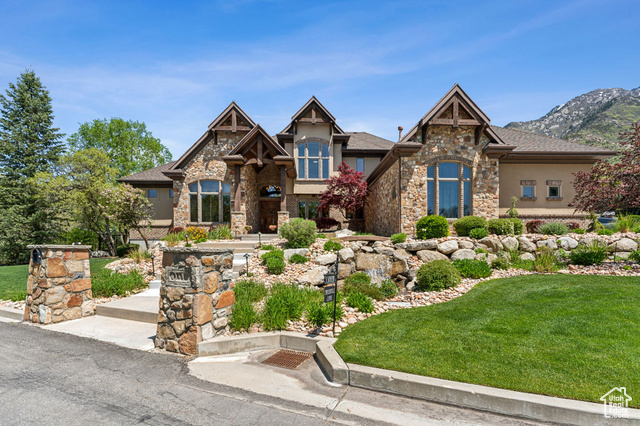 Property Photo: 1 S Crosshill Ln UT 84092