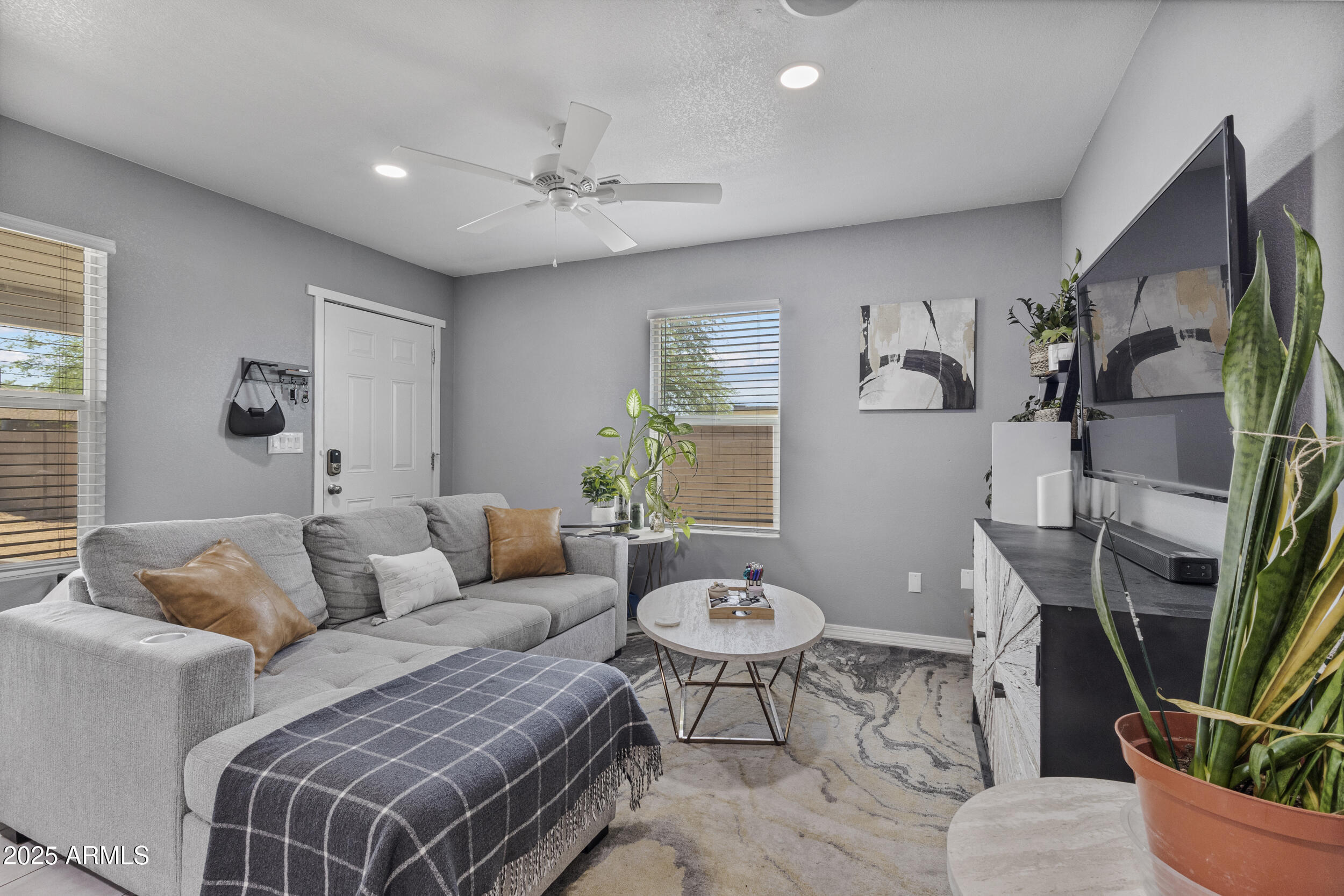Property Photo:  4410 S 12th Drive 1-2  AZ 85041 