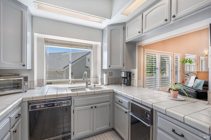 Property Photo: 2016 Stonefield Lane CA 95403
