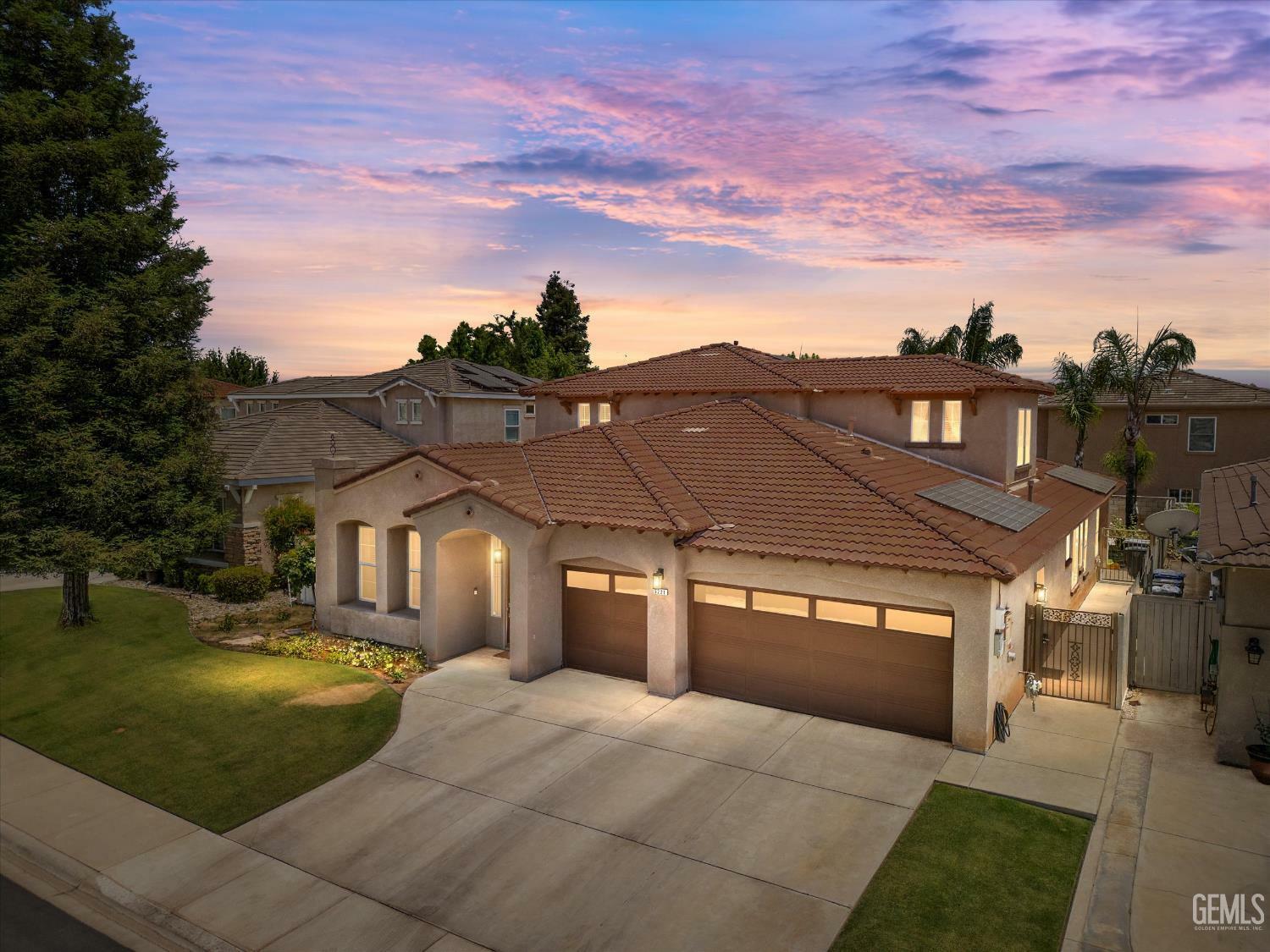 9221 Via Lugano  Bakersfield CA 93312 photo