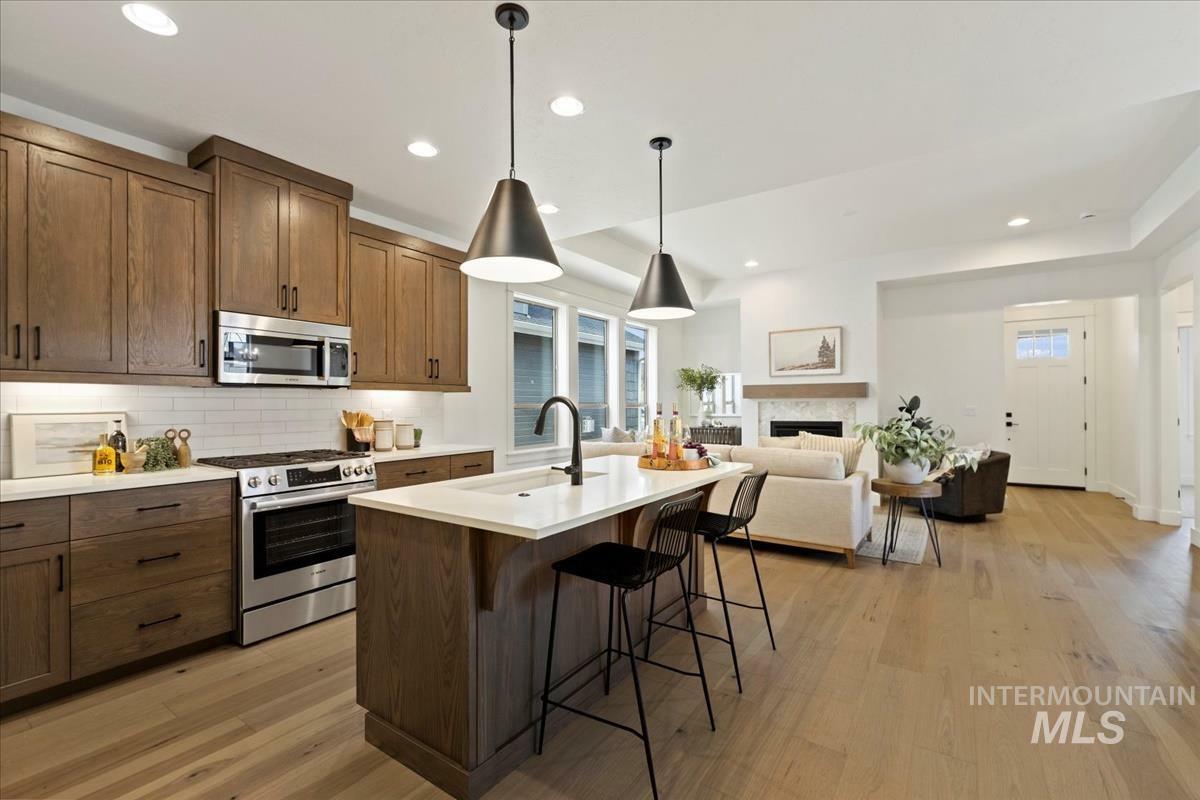 Property Photo: 2316 E Valensole St. ID 83642