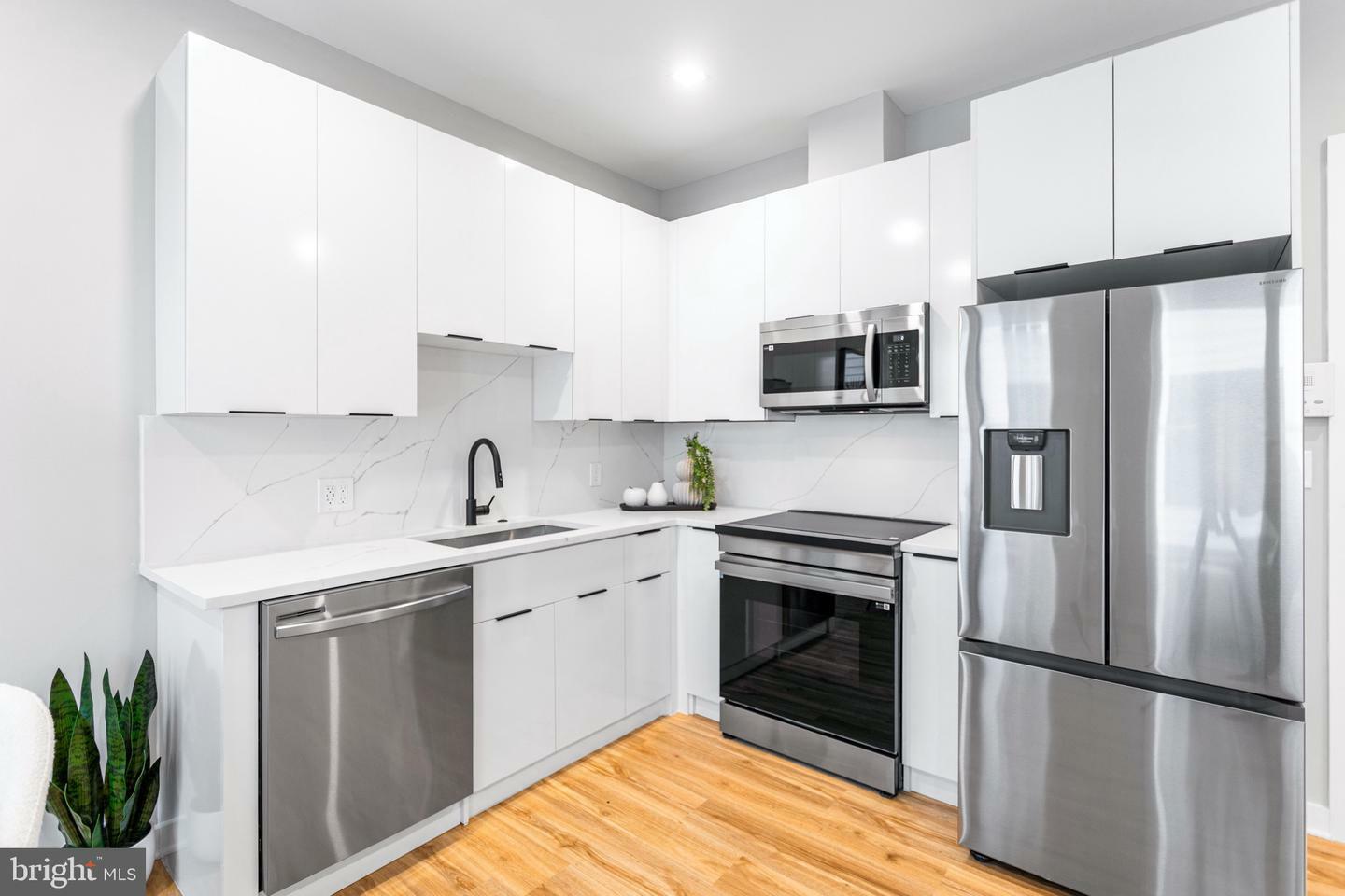 Property Photo: 1358 Florida Avenue NE 204 DC 20002