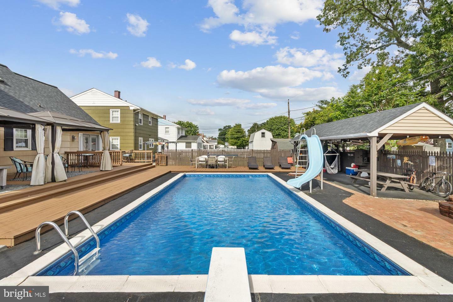 Property Photo: 944 Homberg Avenue MD 21221