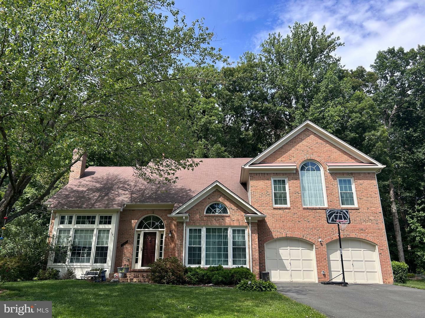 Property Photo: 9406 Eagle Trace VA 22039