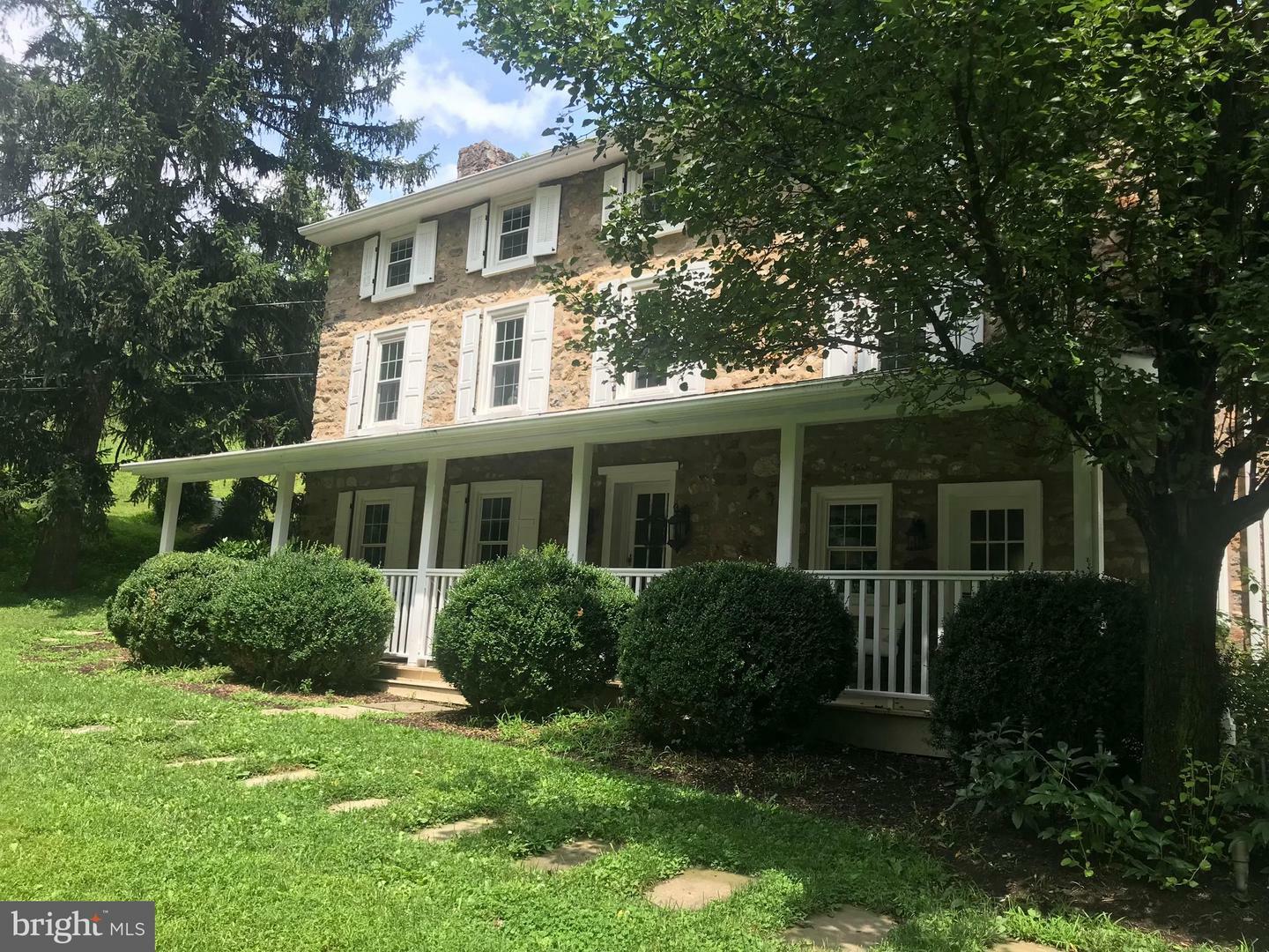 Property Photo:  465 Clothier Springs Road  PA 19355 