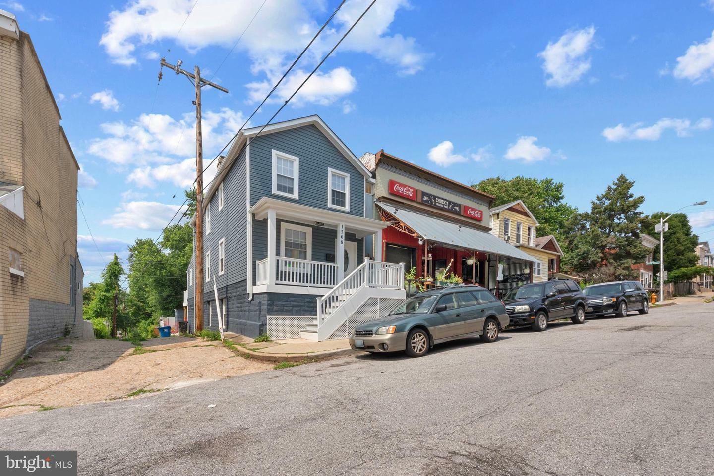 Property Photo: 1508 W 36th Street W MD 21211